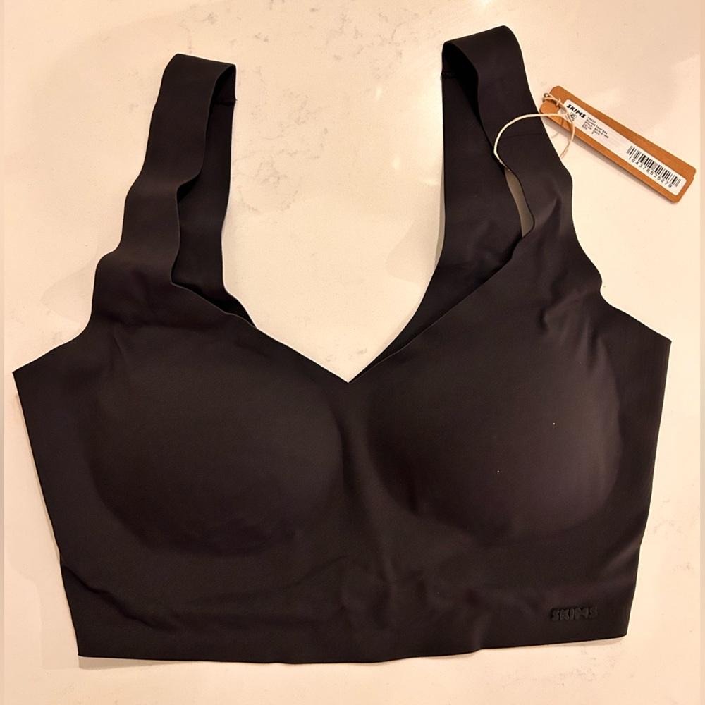 SKIMS Plunge Tank Bra Size S NWT